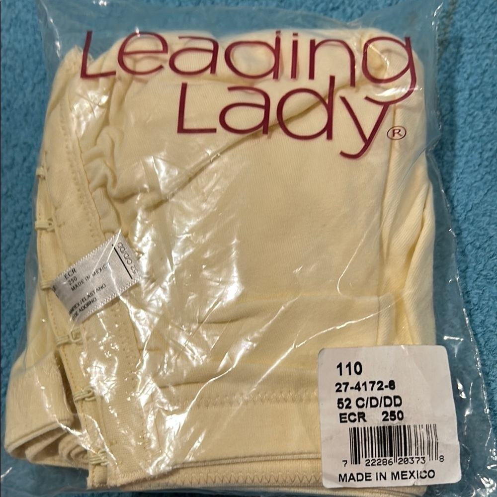 Leading Lady Cream Bralette. Cotton. Front closure Size 52 C/D/DD